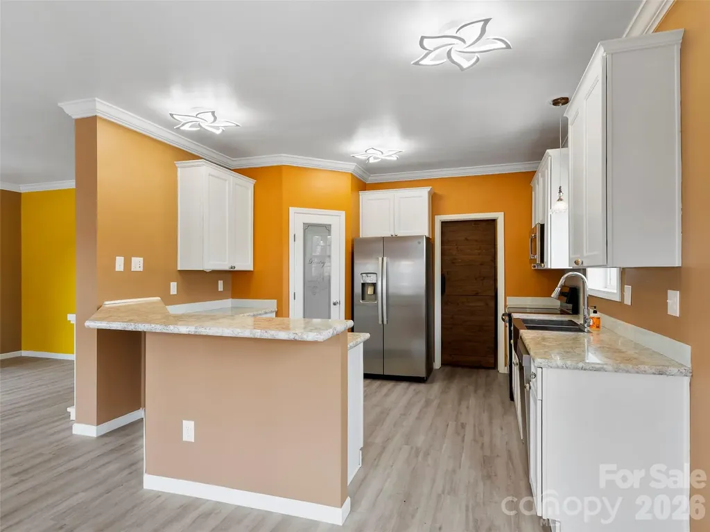 83 Moss Hill Drive Hendersonville NC 28792