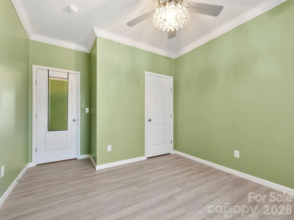 83 Moss Hill Drive Hendersonville NC 28792