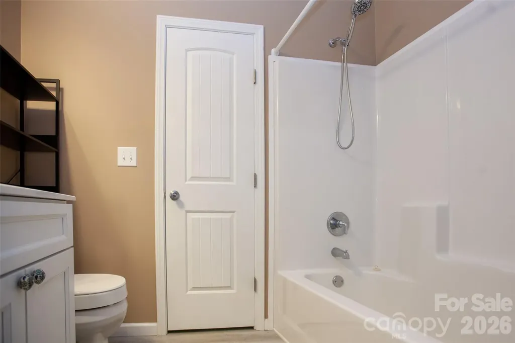 83 Moss Hill Drive Hendersonville NC 28792