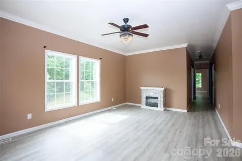 83 Moss Hill Drive Hendersonville NC 28792