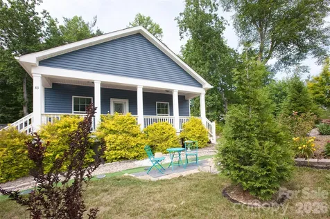 83 Moss Hill Drive Hendersonville NC 28792