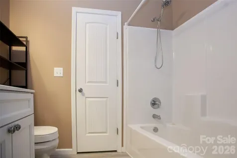 83 Moss Hill Drive Hendersonville NC 28792