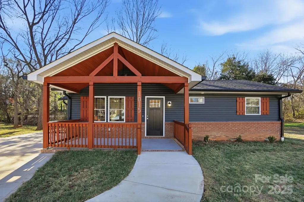 1015 W 6th Avenue B Avenue Gastonia NC 28052