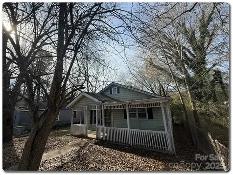 515 S Maple Street Dallas NC 28034