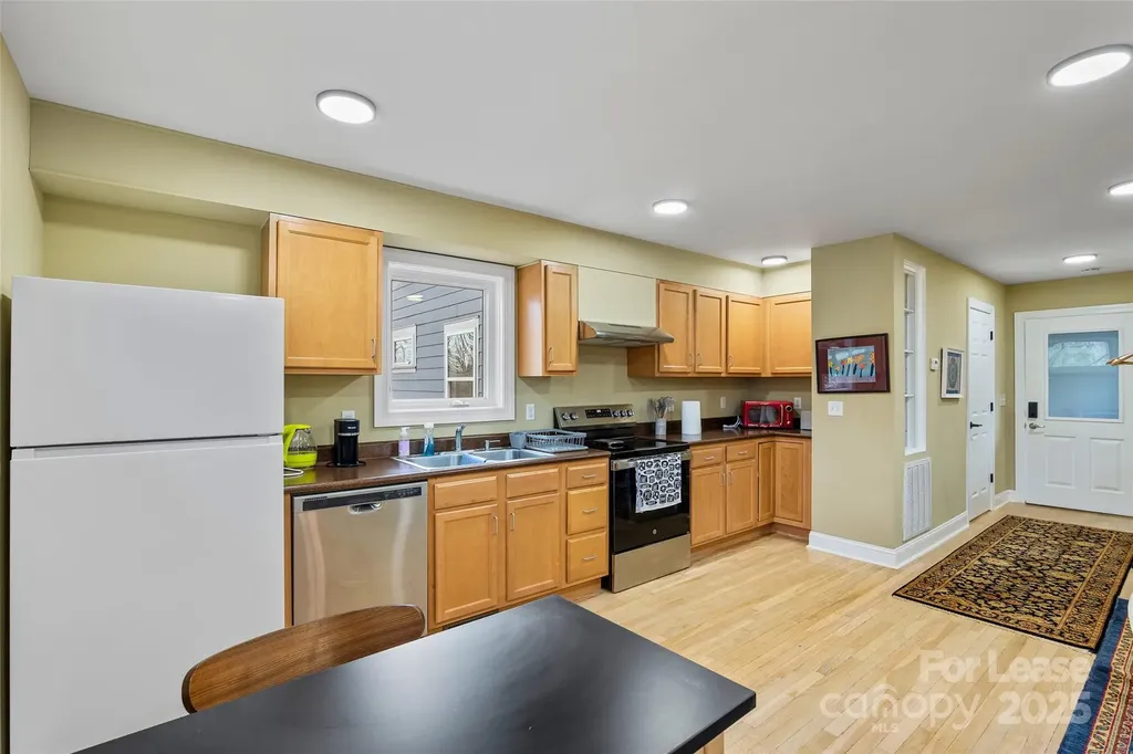 5 Elmore Street Asheville NC 28804