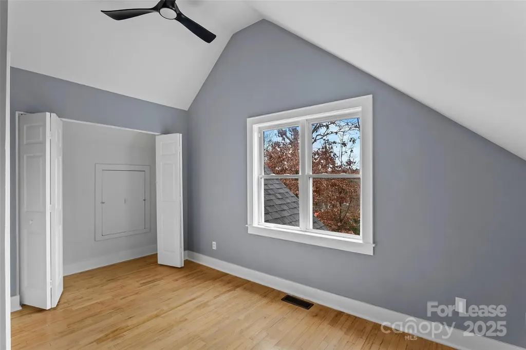 5 Elmore Street Asheville NC 28804