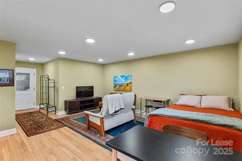 5 Elmore Street Asheville NC 28804