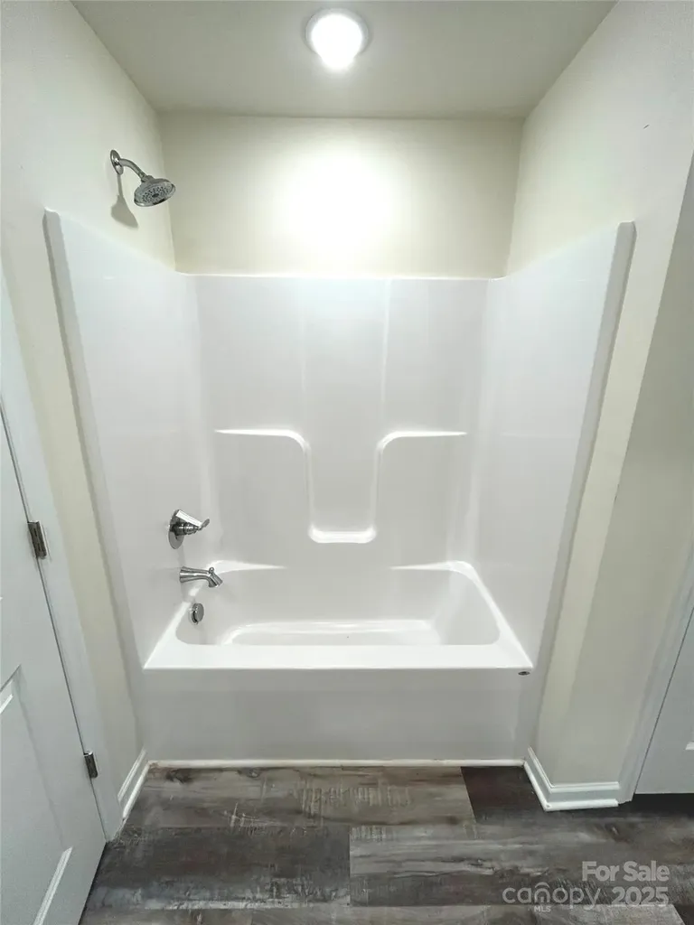 574 30th Avenue Circle NE Hickory NC 28601