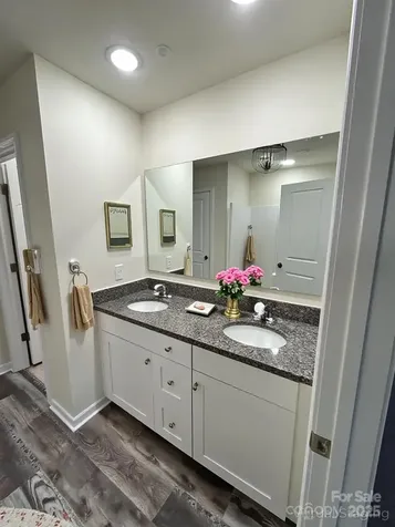 574 30th Avenue Circle NE Hickory NC 28601