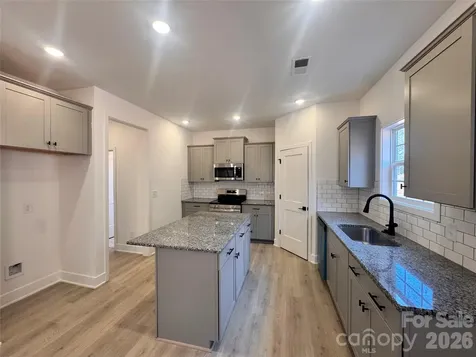 716 Inwood Hill Drive Gastonia NC 28056
