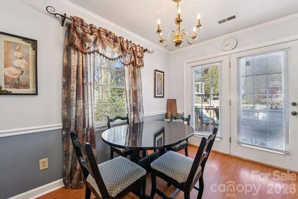 6025 Crape Myrtle Lane Charlotte NC 28216