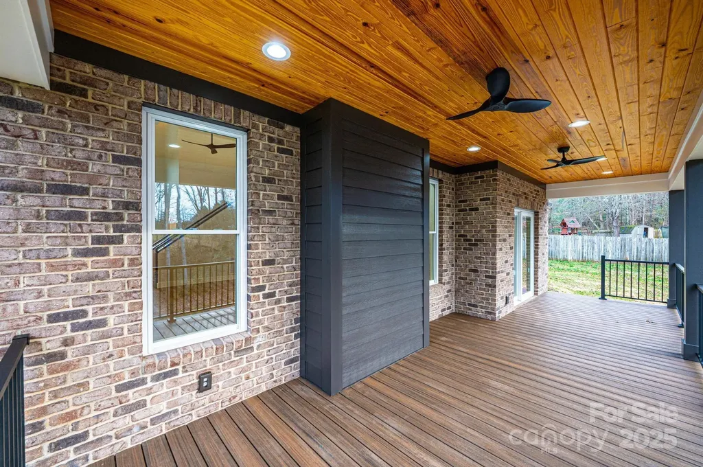 1328 33rd Avenue Drive NE Hickory NC 28601