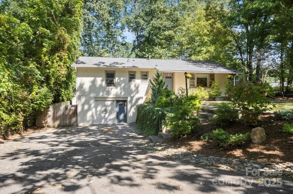 196 Weston Road Arden NC 28704