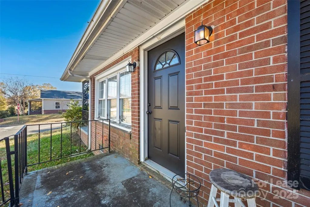 807 N Morris Street Gastonia NC 28052
