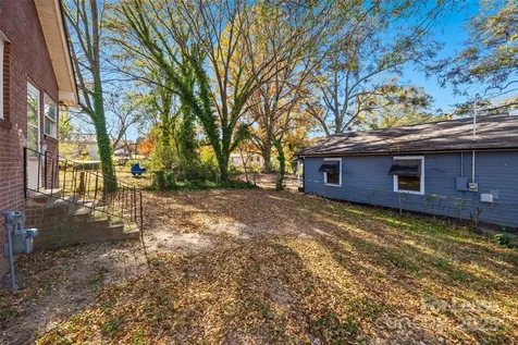 807 N Morris Street Gastonia NC 28052