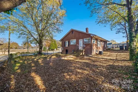 807 N Morris Street Gastonia NC 28052