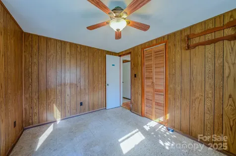 531 Bryson Road Candler NC 28715
