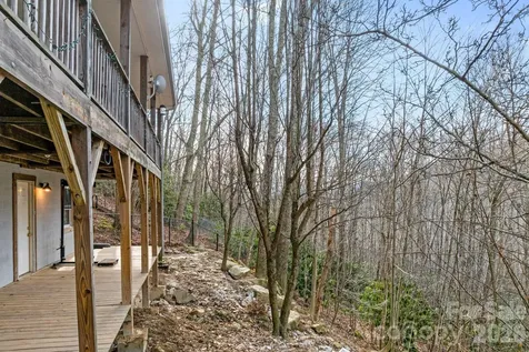 842 Grouse Road Clyde NC 28721