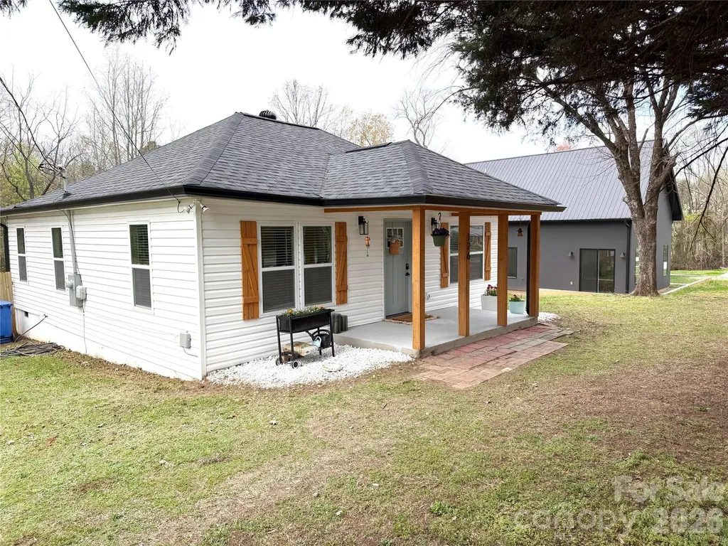 126 Laura Road Mooresville NC 28117