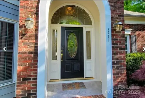 8711 Piccone Brook Lane Charlotte NC 28216