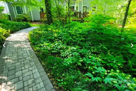 8711 Piccone Brook Lane Charlotte NC 28216
