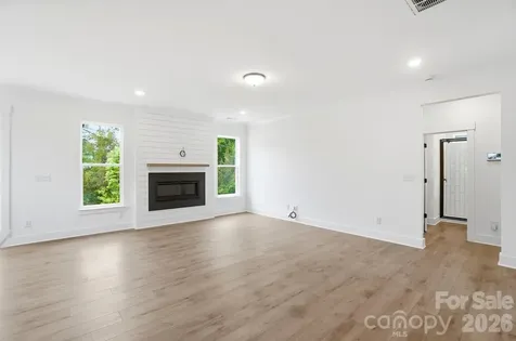 1367 Knob Creek Drive Gastonia NC 28054