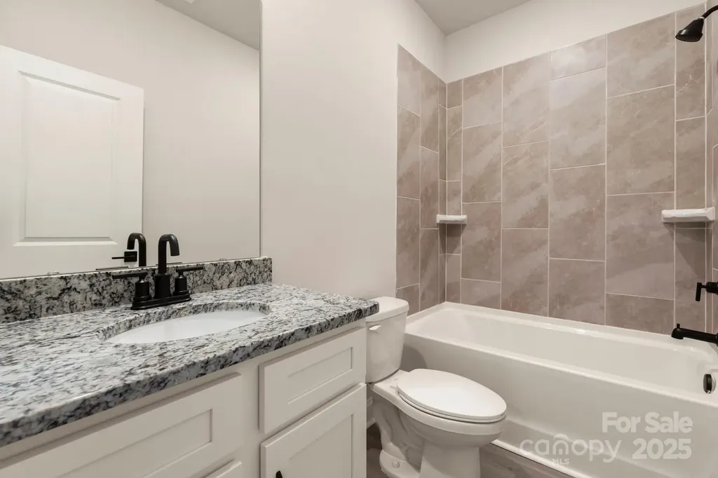 109 Tradesmen Trail Troutman NC 28166