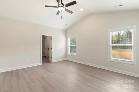 109 Tradesmen Trail Troutman NC 28166