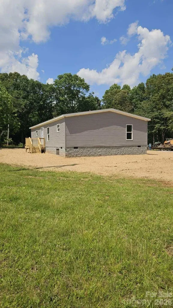 276 Mulberry Street Forest City NC 28043