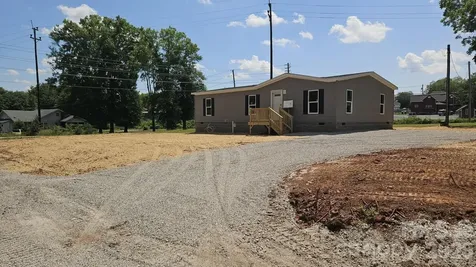 276 Mulberry Street Forest City NC 28043