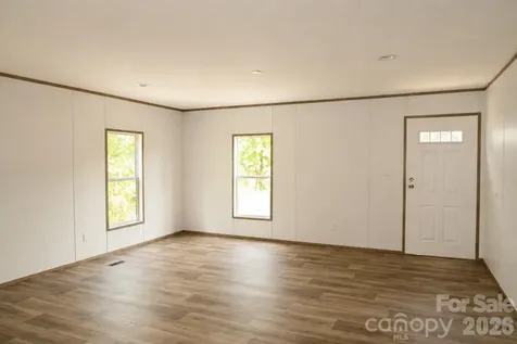 276 Mulberry Street Forest City NC 28043