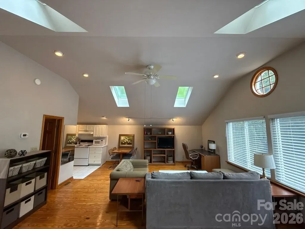 1330 Cedar Lane Charlotte NC 28226