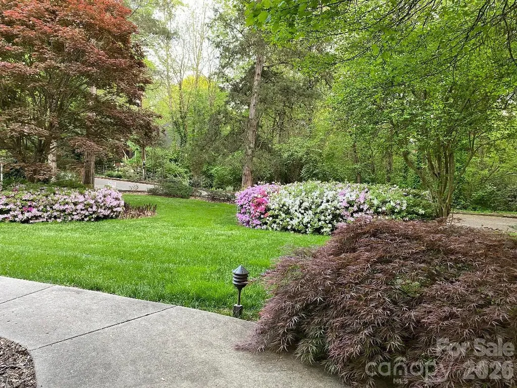 1330 Cedar Lane Charlotte NC 28226