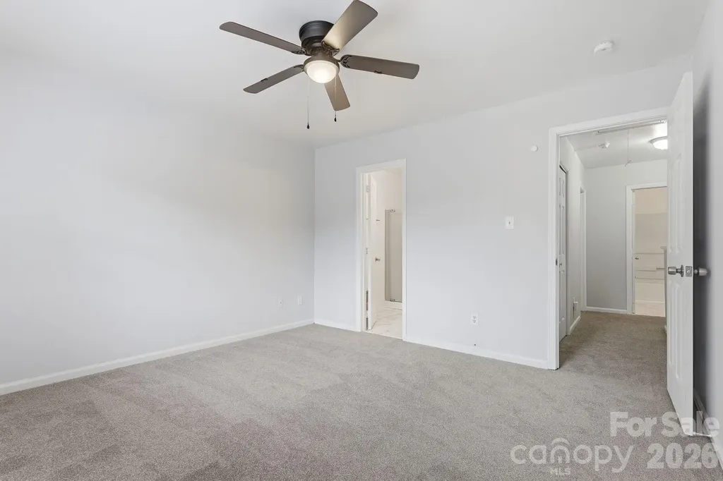 5918 Crape Myrtle Lane Charlotte NC 28216