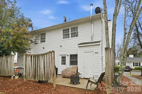 5918 Crape Myrtle Lane Charlotte NC 28216