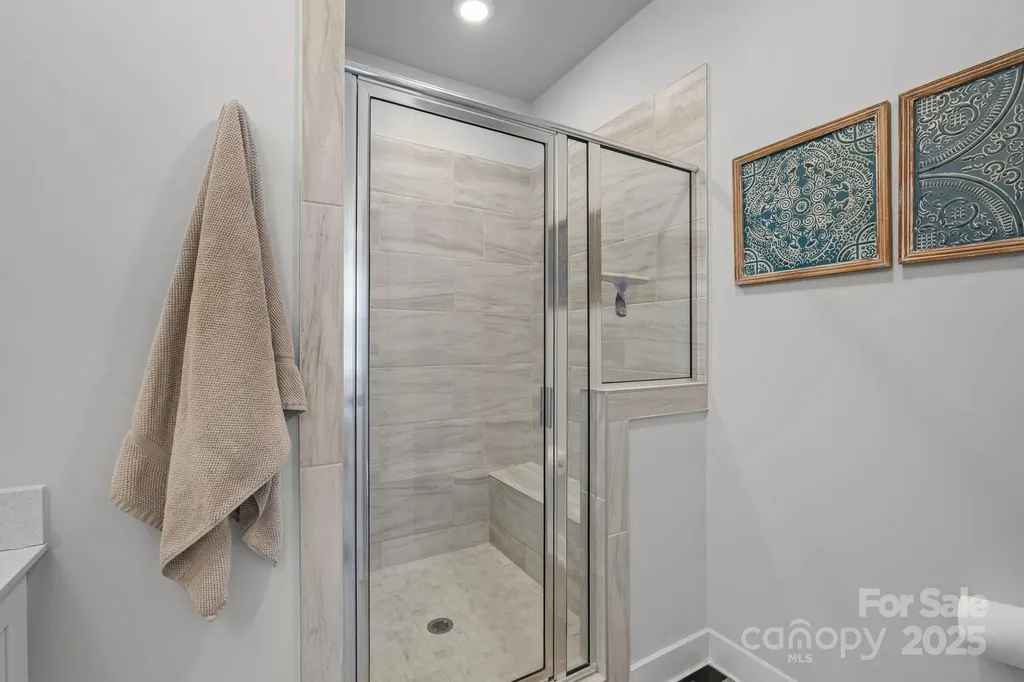 5006 Tiny Lane Charlotte NC 28203