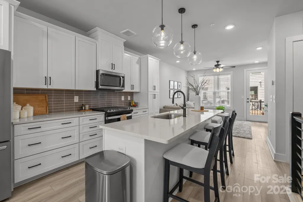 5006 Tiny Lane Charlotte NC 28203