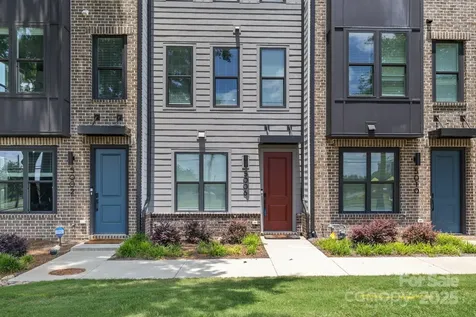 5006 Tiny Lane Charlotte NC 28203