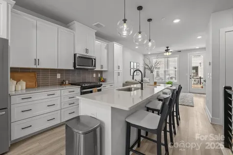 5006 Tiny Lane Charlotte NC 28203