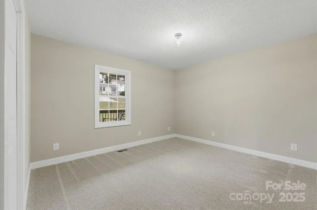 3630 Spencer Lane Lenoir NC 28645