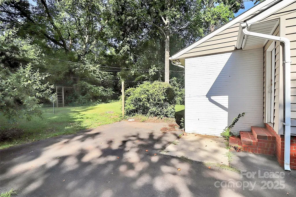 228 Seneca Place Charlotte NC 28210