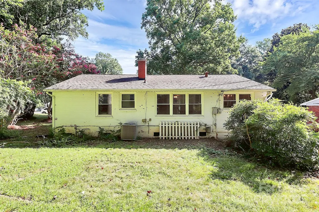 228 Seneca Place Charlotte NC 28210