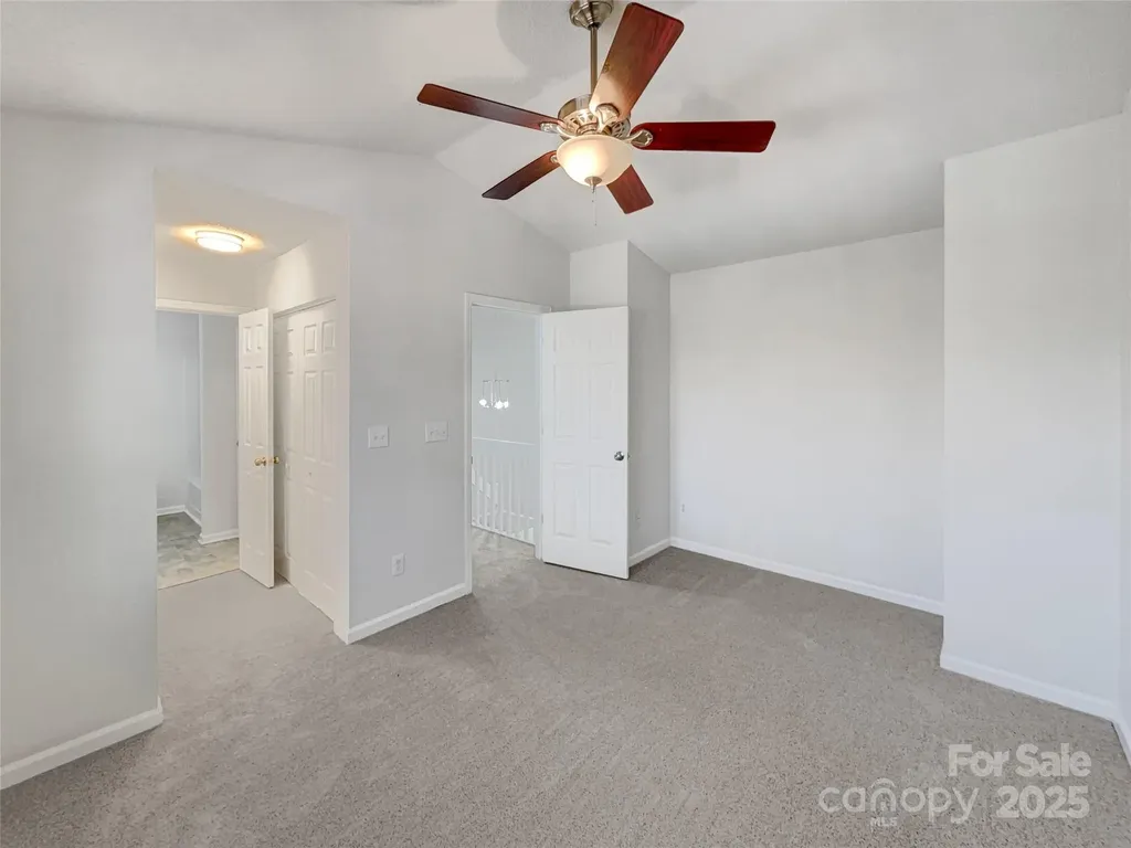 9028 Four Mile Creek Road Charlotte NC 28277