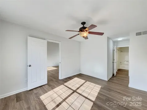 9028 Four Mile Creek Road Charlotte NC 28277