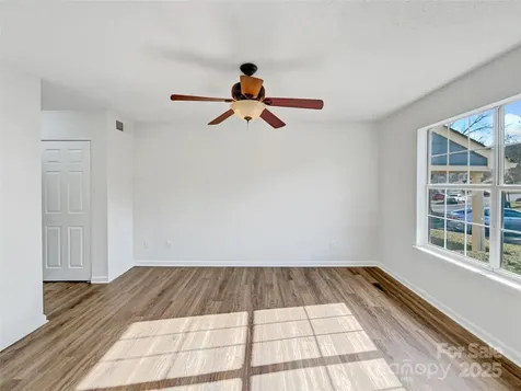 9028 Four Mile Creek Road Charlotte NC 28277
