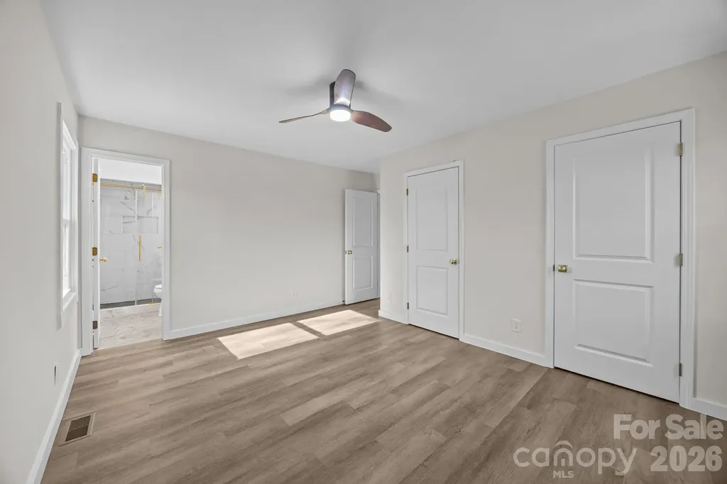 5324 Cheval Place Charlotte NC 28205