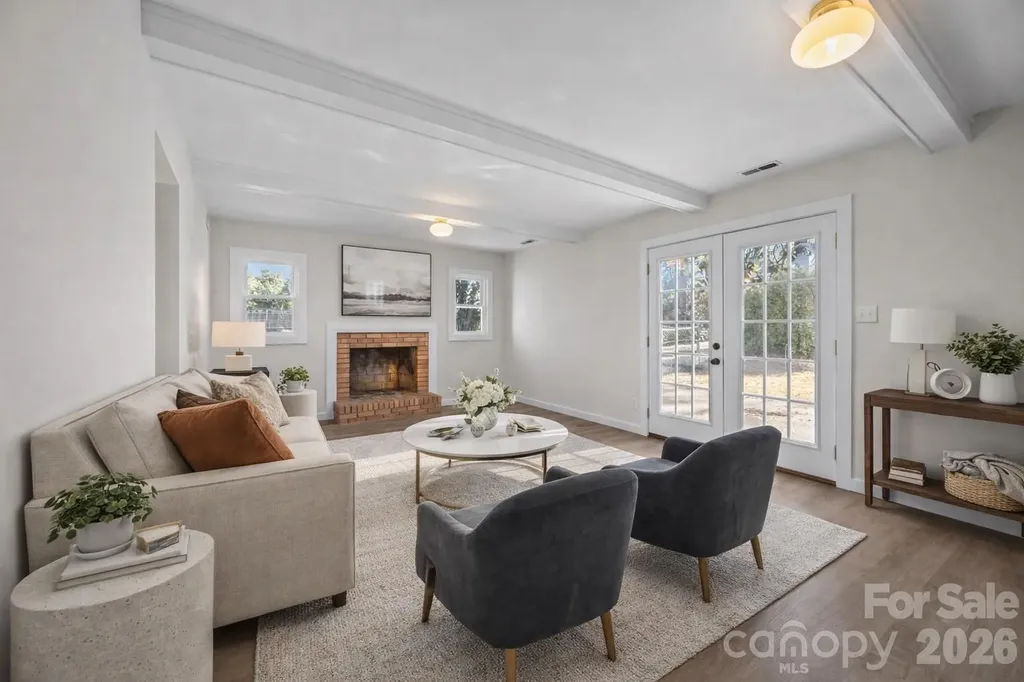 5324 Cheval Place Charlotte NC 28205