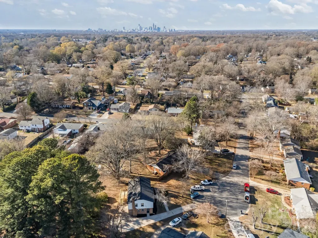 5324 Cheval Place Charlotte NC 28205