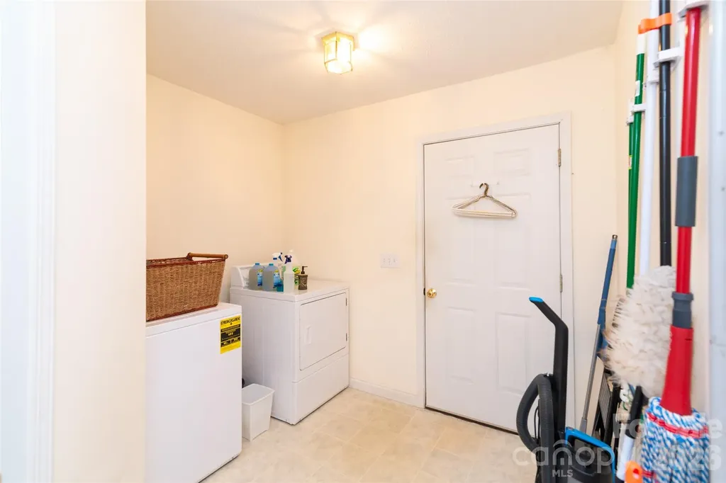 194 Ridgeview Drive Whittier NC 28789