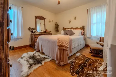 127 Reid Queen Drive Little Switzerland NC 28749